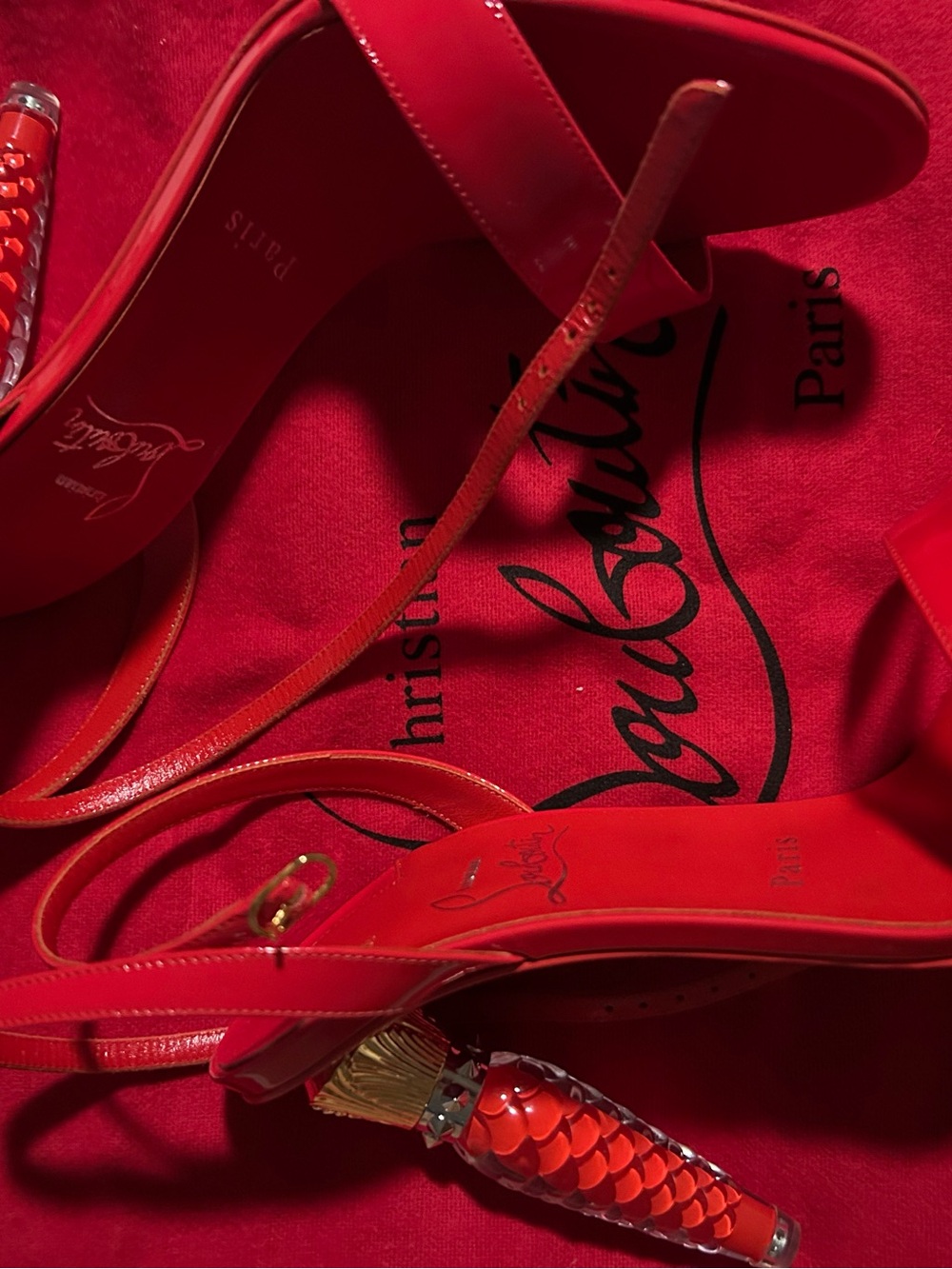Stunning! Christian Louboutin Red Patent Heels - Picture 5 of 8